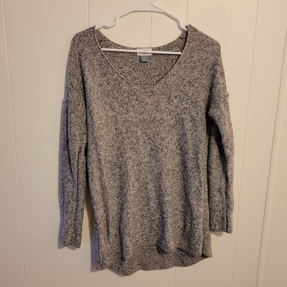 Old Navy grey sweater